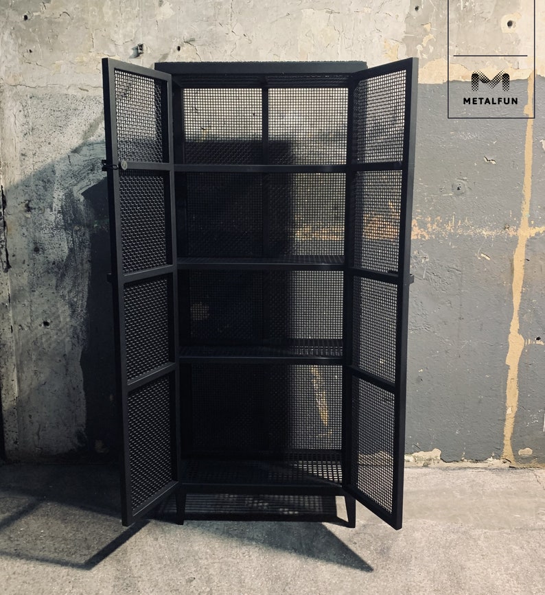 Heavy-Duty Shelves: Each perforated shelf supports up to 60kg, making it perfect for storing heavy items.