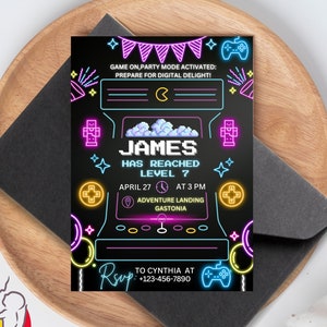 Etiquettes modifiables pour cadeaux d'anniversaire,cartes d'anniversaire de jeu,fête d'anniversaire de jeu,invitation d'anniversaire de jeu,invitation d'anniversaire surprise