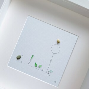 Unico regalo minimalista per la casa, arte del ciottolo, decorazione da parete in vetro di mare, fatto a mano con cornice, decorazione moderna organica, arte ecologica, festa della mamma