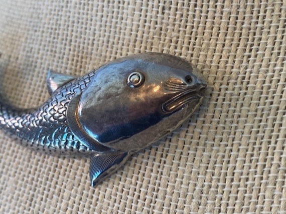 Vintage Sterling Silver Fish Brooch With Detailed Stamp Work