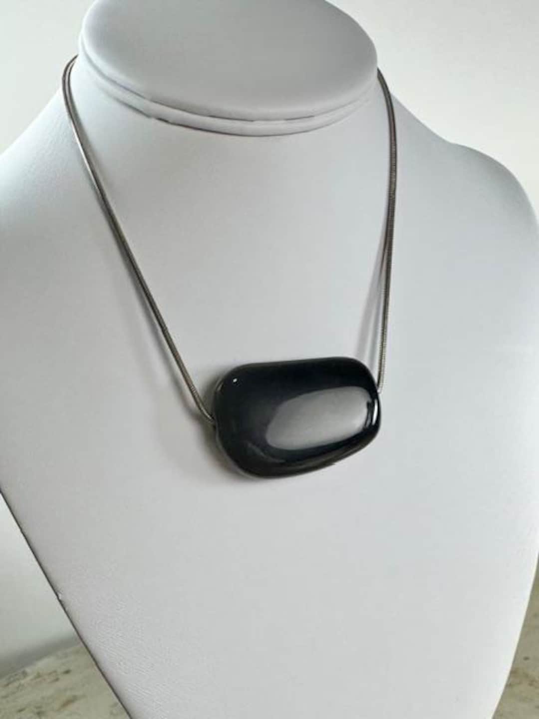 Green Jade Tiffany Peretti Bean Necklace Tiffany Elsa Peretti