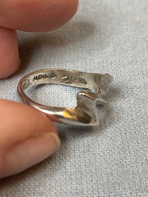 Mexico Sterling Silver Signed Zigzag Ring Size 6 US, Minimalist Geometric  Ring, Wavy Stacking Ring for Women, Dainty Zigzag Ring R39 - Etsy