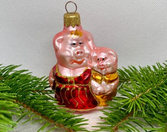 Pigs Christmas glass ornament, Mouth blown hand painted glass figurine, Winter decor, Gifts ideas, Holiday decor, Xmas 2026