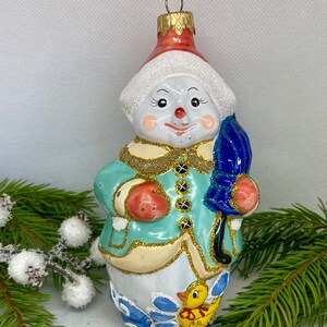Bałwanek ozdoba świąteczna dekoracja świąteczna ręcznie robione ozdoby szklane ozdoby świąteczne ozdoby rodzinne ozdoby choinkowe prezent świąteczny 2024