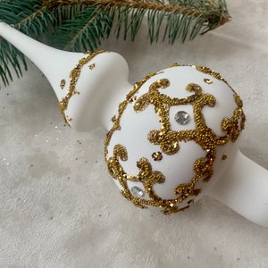 Big white Vintage Christmas glass tree topper 12 inches, tree topper antique Christmas ornaments, handmade XMAS glass finial, glitted topper