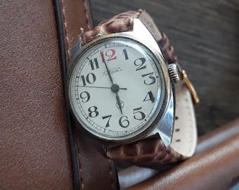 Personalized Mens Wrist Watch- Gifts for Men- Brown Leather Watch- Birthday- Dad- Grandfather- Groom - Christmas gift - Vintage watch