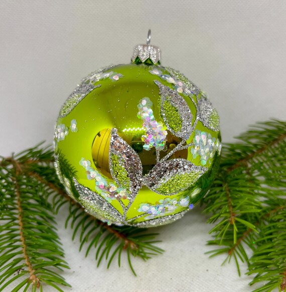 ハンドメイドクリスマス*ガラスのボールオーナメントステンドグラス*北欧