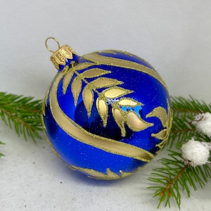 Elegant blue Glass Winter Decor Ornament - Festive Handmade Glass Christmas Ornament for Winter Décor, Christmas gift, Xmas 2025, Handcraft