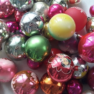 50 Assorted glass christmas tree ball ornaments, 1950s Christmas,assortment Christmas antique balls, vintage décor, midcentury ornament