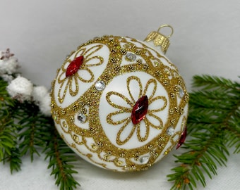 Unique White Christmas Decor 2024 - Handcrafted Glass Ornament for Festive Season, Elegant Glass Ornament Decoration