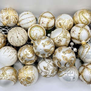 20 White and Gold Christmas Glass Ornaments - Handcrafted blue Balls Ornaments for Holiday Home Decor 2025, XMAS decorations