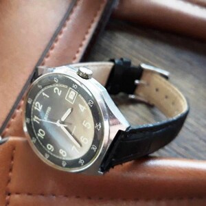 Vintage Mechanical Watch for Men | Retro Wristwatch | Leather Strap | Manual Wind | Gift for Him | Classic Style | Timeless Men’s Accessory