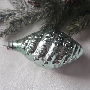 Antique Christmas glass ornament,1950s christmas, vintage Christmas glass ornaments, Christmas tree, Winter decor, Gifts ideas,Holiday decor