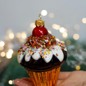 Sweet Cupcake Christmas glass Ball, Glitter Xmas Ornaments, Blown Christmas decor, Handmade  Paited Christmas glass Baubles, Gift 2025
