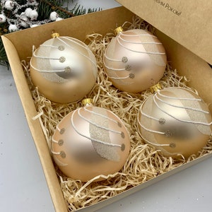 Christmas set of 4 big beige glass balls with gifted box, crafted Glass Christmas balls Handmade Paited, Winter decor, Gifts ideas,Xmas 2025
