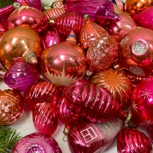 Christmas pink decor 30 christmas glass ornaments Xmas Home vintage Decor, 1950s christmas decor, retro winter assorsed glass decoration