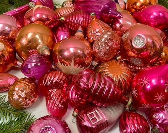 Christmas pink decor 30 christmas glass ornaments Xmas Home vintage Decor, 1950s christmas decor, retro winter assorsed glass decoration