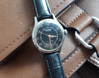 Vintage Mechanical Watch for Men | Retro Wristwatch | Leather Strap | Manual Wind | Gift for Him | Classic Style | Timeless Men’s Accessory