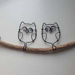 Cartoon owl on wire frame driftwood, nature, stylized, wall decoration