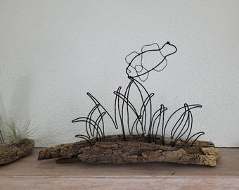 Poisson dans les algues en fil de fer sur bois flotté, nature, stylisé, aquatique, cadeau,decoration interieure