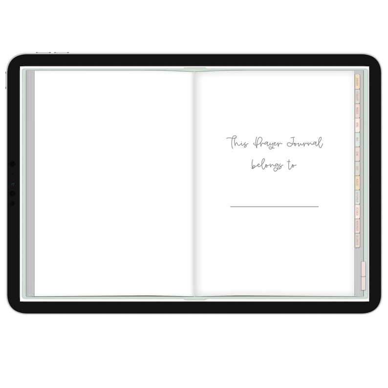 Pode incluir: Um tablet digital com uma tela branca aberta para uma p&aacute;gina em branco. A p&aacute;gina tem o texto "This Prayer Journal belongs to" escrito nela. O tablet &eacute; preto com uma borda verde claro.