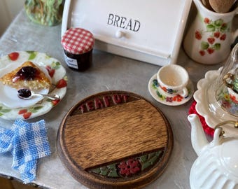 Dollhouse Miniature Wooden Teapot Trivet, Doll House Tea Pot 1:12