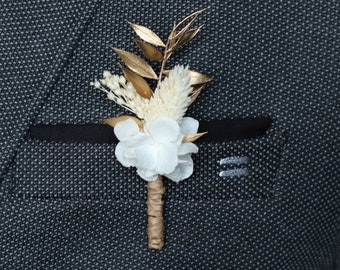 boutonnière Yanis en fleurs naturelles  séchées et stabilisées pour marié et témoins