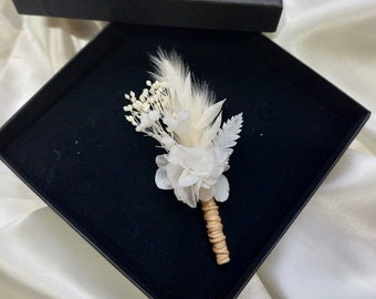 Boutonnière Isabella fleurs séchées et stabilisées blanche