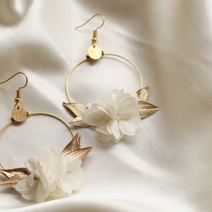 Boucles d'oreilles Eska blanche et dorée en fleurs naturelles stabilisées et sèchées pour mariée image 7