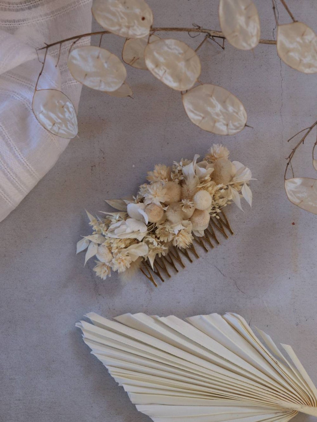 Peigne classique Leila en fleurs stabilisées et séchées blanc et crème pour  mariage chic -  Canada