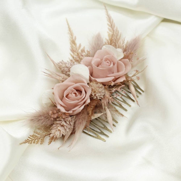 Aimé classic comb in natural stabilized and dried blush flowers