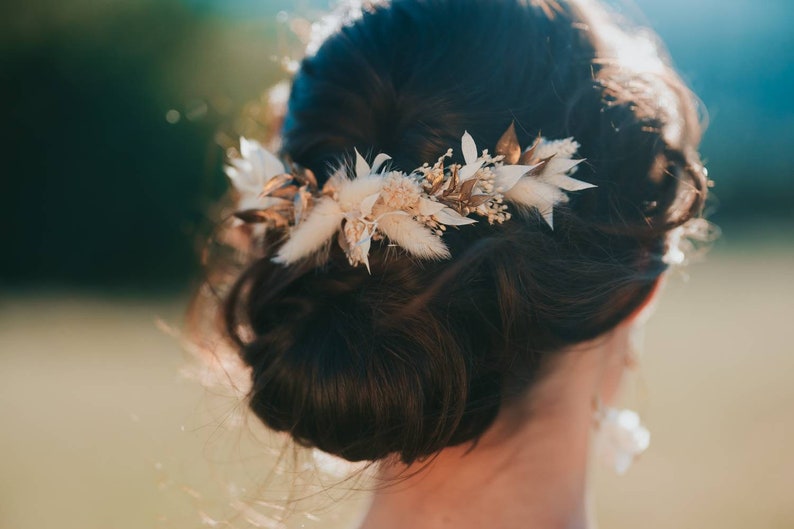 Peigne demi-couronne Athéna coiffure de mariée bohème blanc et or image 3