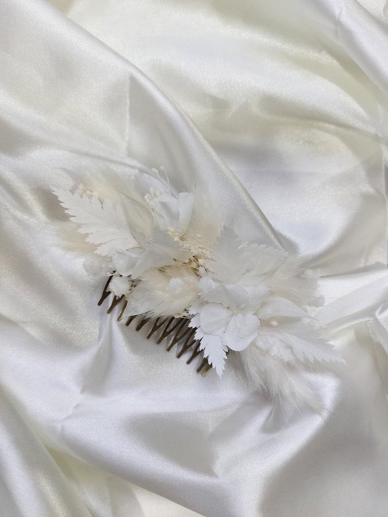 Peigne classique Isabella en fleurs naturelles stabilisées et séchées blanche image 2