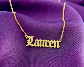 Colar com nome em inglês antigo, colar com nome personalizado, presentes personalizados, colar com nome gótico personalizado, presentes de Natal, liquidação de Black Friday