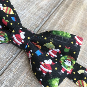 Christmas Bow Tie, Santa Bow Tie, Santa Claus Bow Tie, Holiday Bow Tie