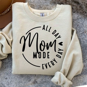Modo Mãe O Dia Todo Todos os Dias SVG, PNG, Vida de Mãe Svg, Camiseta de Mãe Svg, Mãe de Ambos Svg, Coordenadora de Caos Svg, Maternidade Svg, Dia das Mães Svg