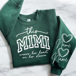 Esta Mimi lleva su corazón en la manga SVG, archivos PNG, camisa Mimi Svg, Mimi Valentines Svg, Día de la Madre Svg, Blessed Mimi Svg, Mimi Svg