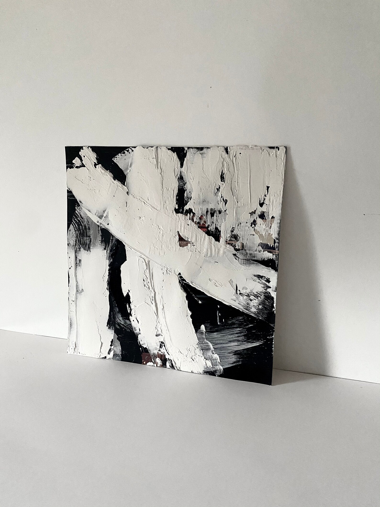 minimalist plaster art