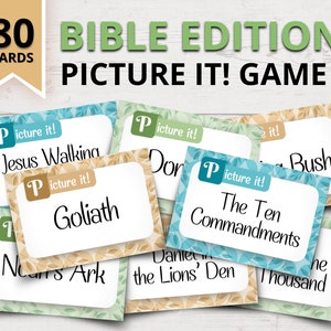 Könnte beinhalten: Ein Set mit 80 Bildkarten zum Thema Bibel für ein Spiel. Die Karten sind blau und braun mit einem Blatt-Muster und dem Text "Picture it!" auf jeder Karte. Einige Karten zeigen den Text "Jesus Walking", "Goliath", "Die Zehn Gebote", "Noahs Arche", "Daniel in der Löwengrube" und "Brennender Dornbusch".