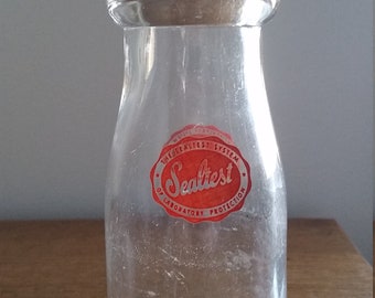 Girl 1//2 Pint Milk Bottle Very Nice Sealtest Dairy Boy