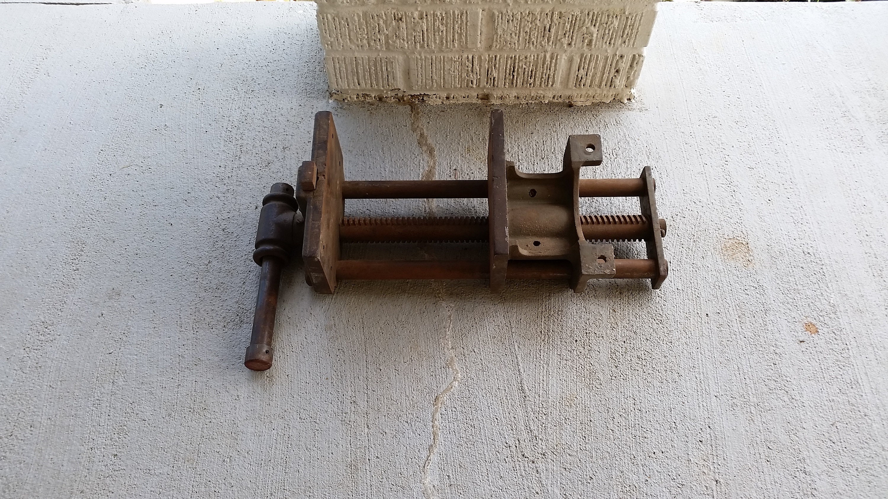 Columbian woodworking vise deals