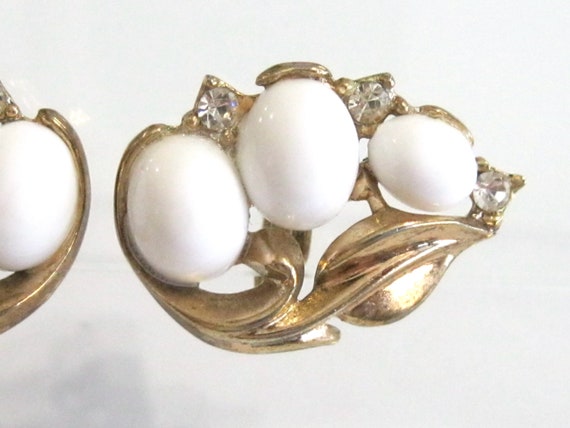Perfect for Easter - Vintage Trifari Clip on Back… - image 6