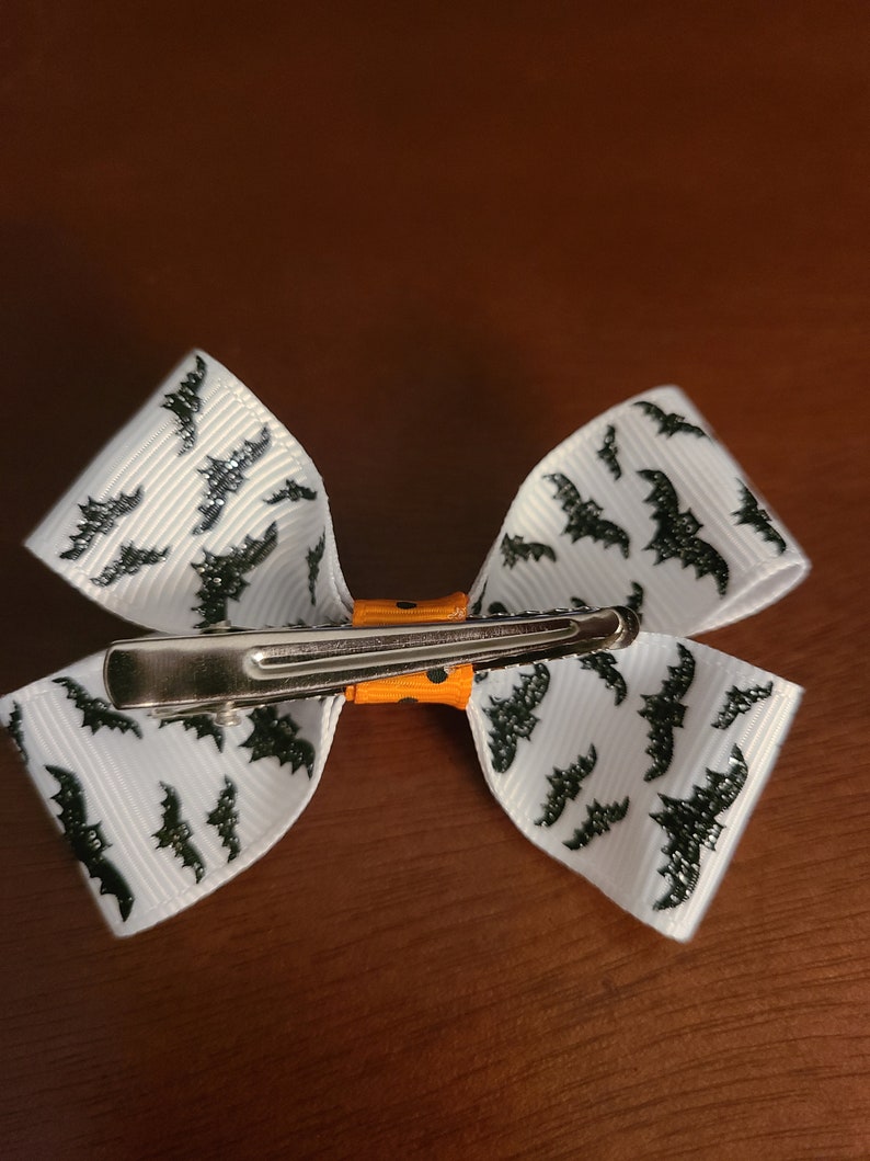3 Inch Bat Bow