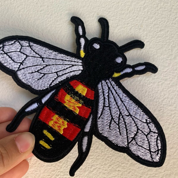 Big Wasp Patch, 5.5 Inch Big Silver Wasp, Iron On Patch, Wasp patch, Embroidery Bee, Patch Applique, Bee Patch, Insect Patch, Huge Insect