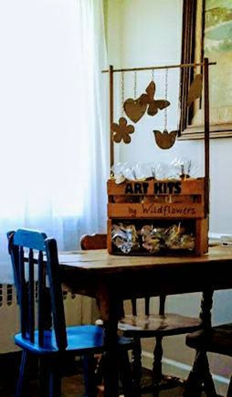 Market Display Art Kits with Display Wooden Display Tool Tote Art Shelf