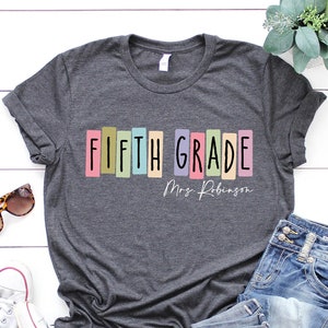 Camiseta de maestro de quinto grado, camiseta de maestro de quinto grado, maestro de quinto grado, camiseta de maestro de quinto grado, camiseta de regreso a la escuela, quinto grado personalizado