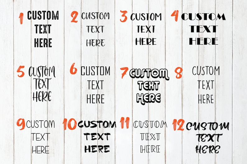 Pode incluir: Doze quadrados numerados em um fundo de madeira branca. Cada quadrado tem o texto "CUSTOM TEXT HERE" em letras pretas. Os n&uacute;meros s&atilde;o laranja.