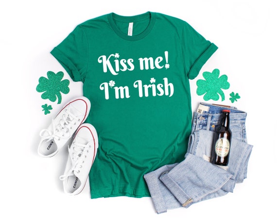 Kiss Me I'm Irish T-Shirt Saint Patrick Day Gift Shirt T-Shirt Kiss Me I'm Irish T-Shirt Saint Patrick Day Gift Shirt T-Shirt