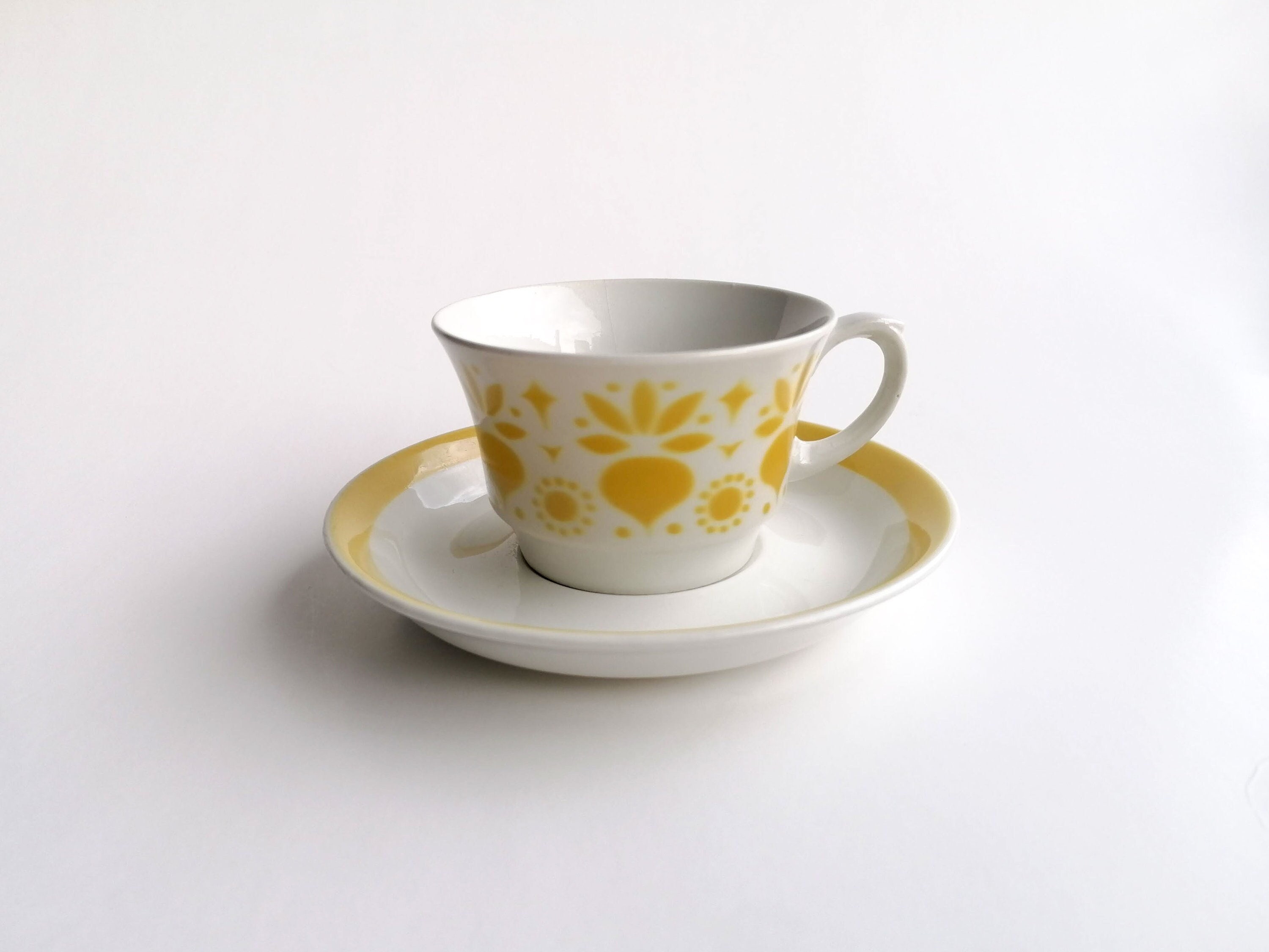 2 tasses à café 2 soucoupes TOTAL rare 2 tasses à café 2 soucoupes TOTAL rare