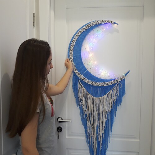 Magic moon D-24